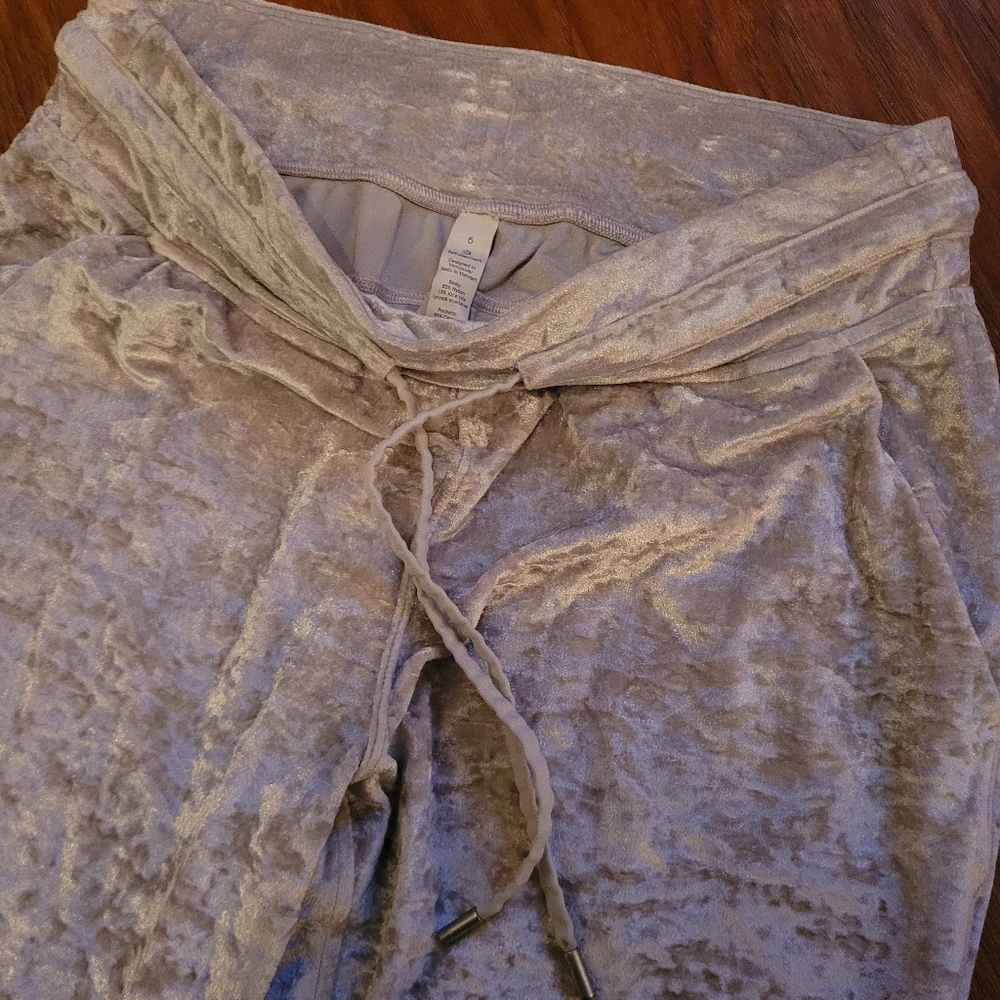 Lululemon Pants - Picture 4 of 4